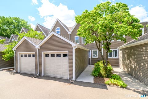 Tiny photo for 566 Newfield Avenue #14, Stamford, CT 06905 (MLS # 24199165)