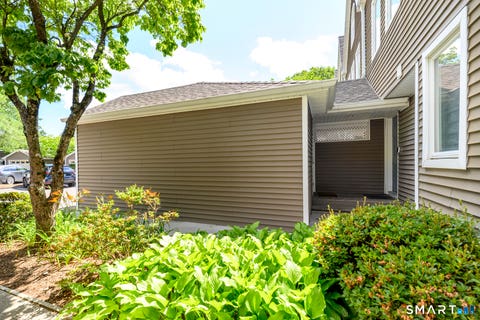 Tiny photo for 566 Newfield Avenue #14, Stamford, CT 06905 (MLS # 24199165)