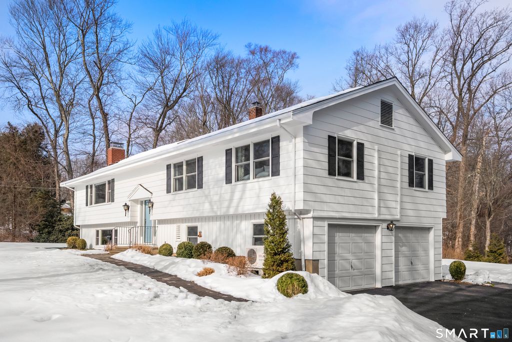 Photo of 22 Newman Drive, Easton, CT 06612 (MLS # 24154897)