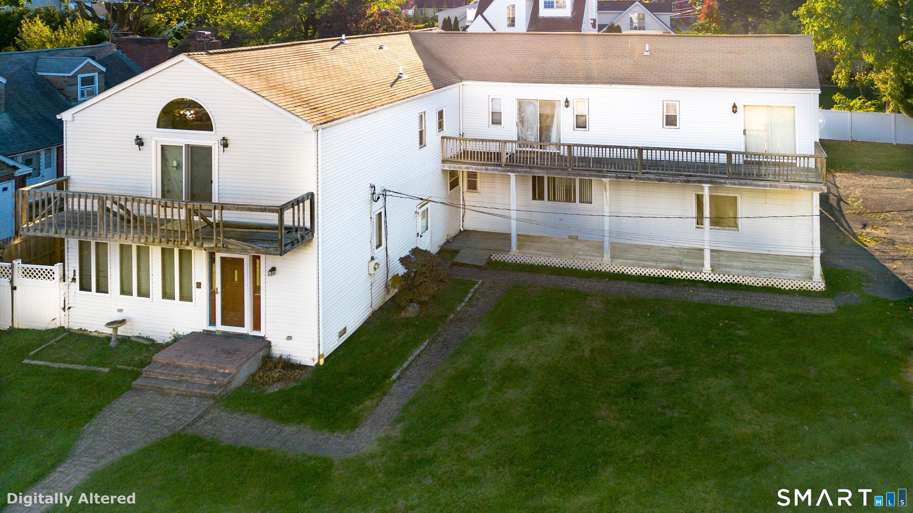 21 Shorefront Park