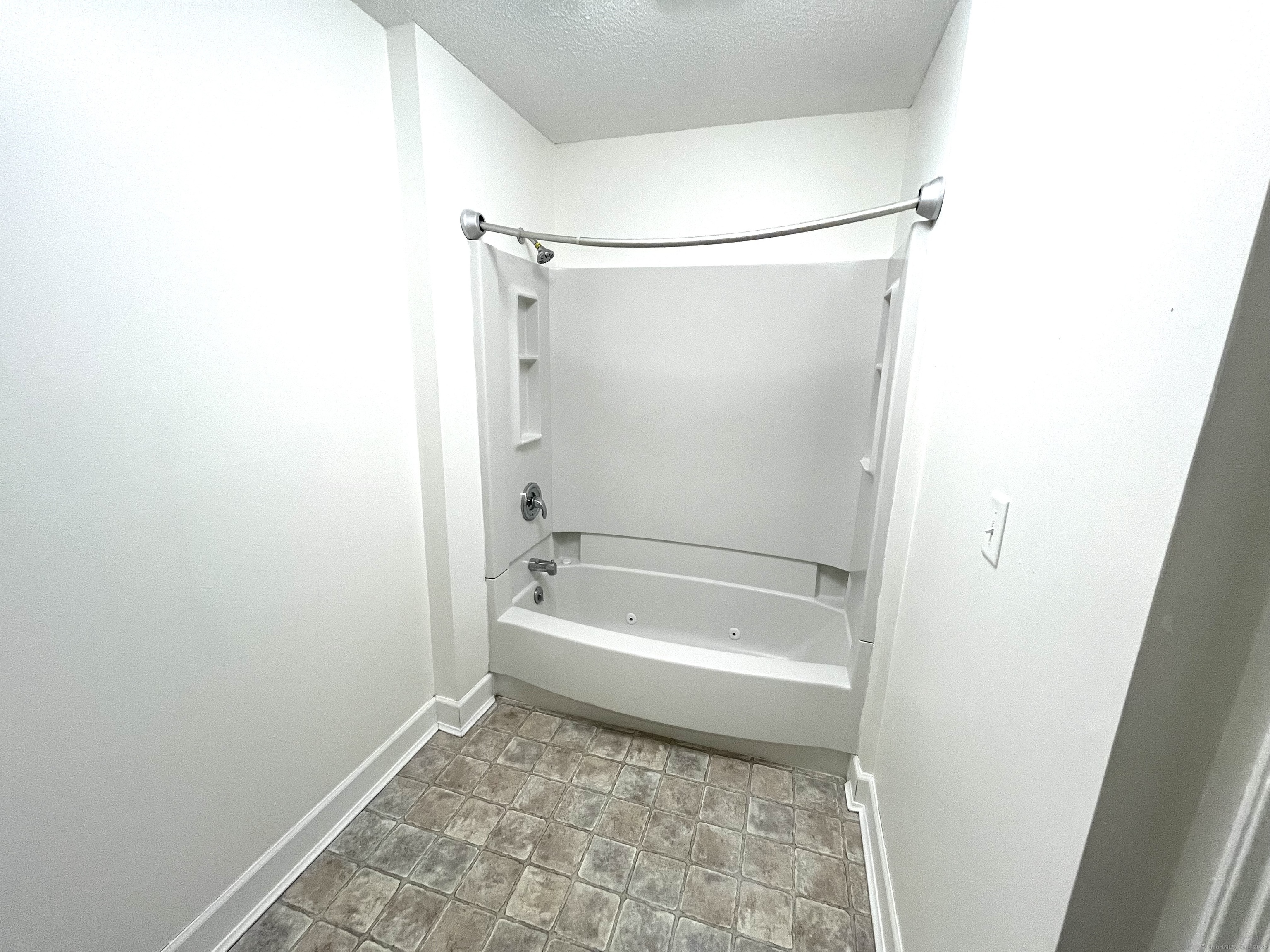 75 Redwood Drive #706, East Haven, Connecticut image 13