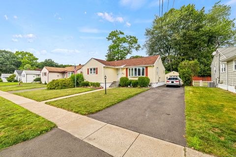 128 Auburn Street Stratford CT 06614