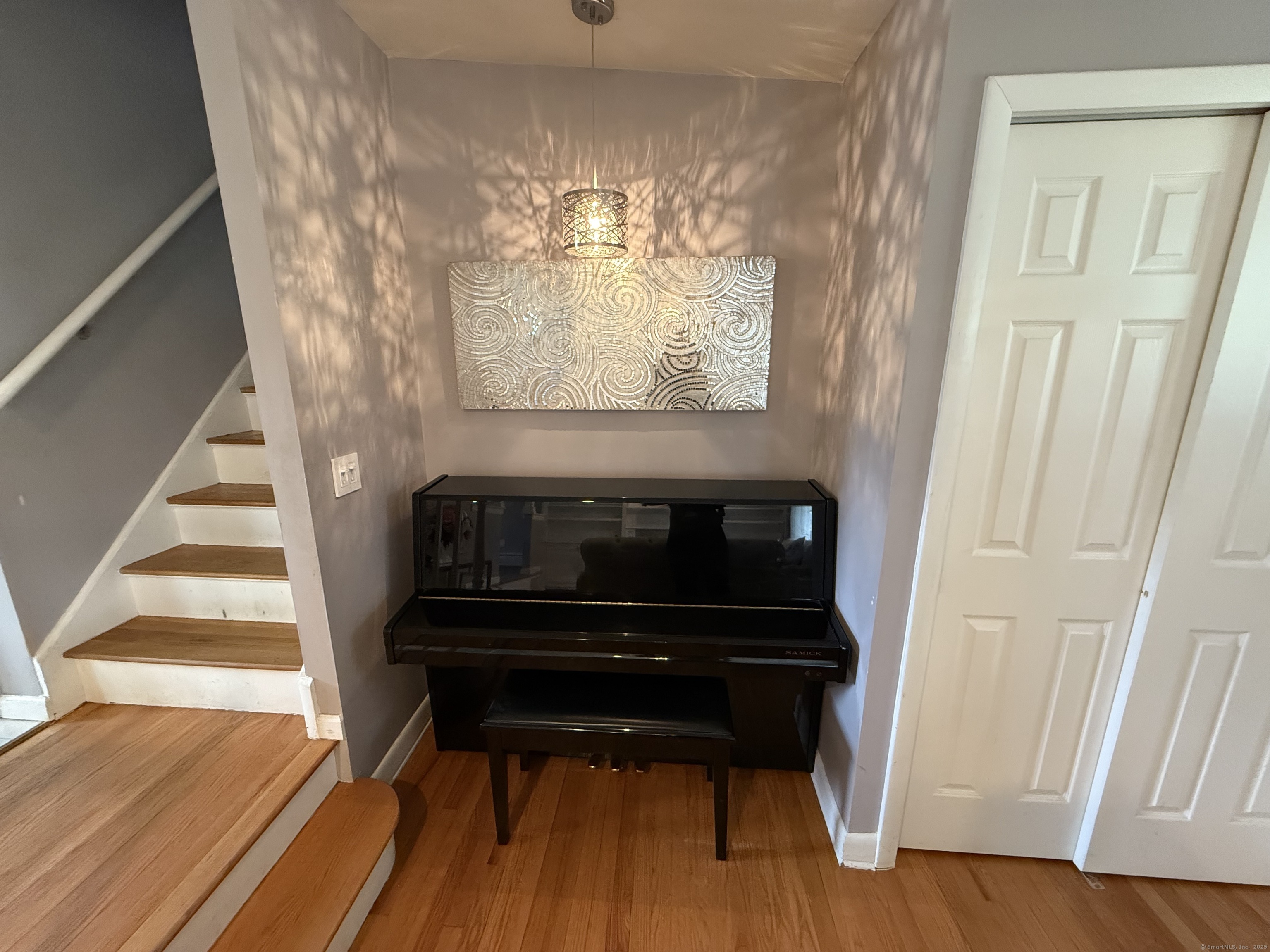 74 Robin Road, Windsor, Connecticut image 20