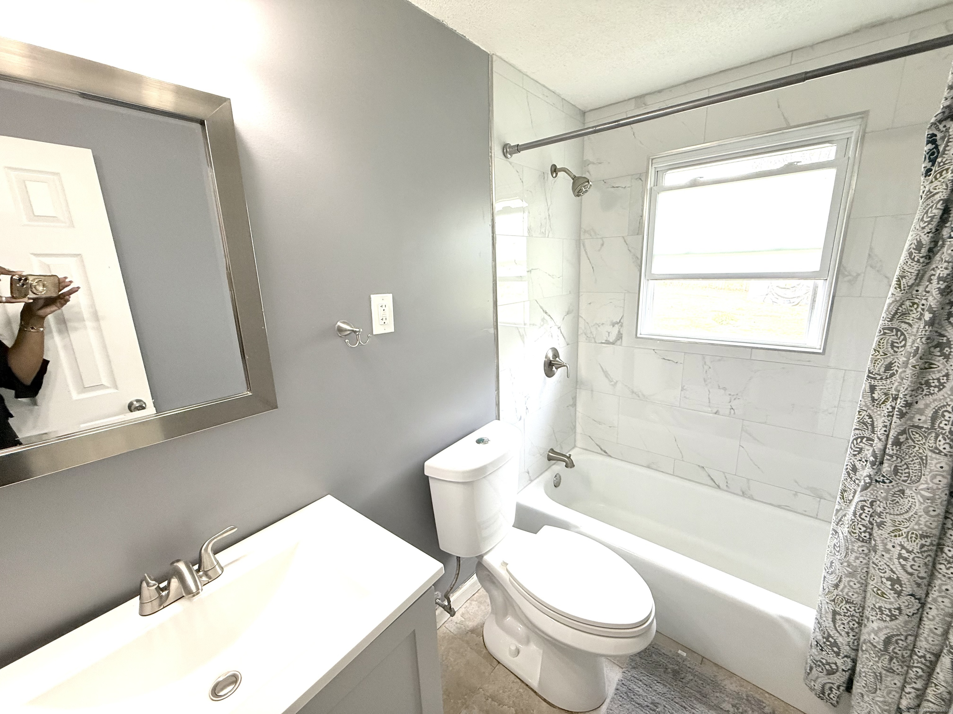 74 Robin Road, Windsor, Connecticut image 6