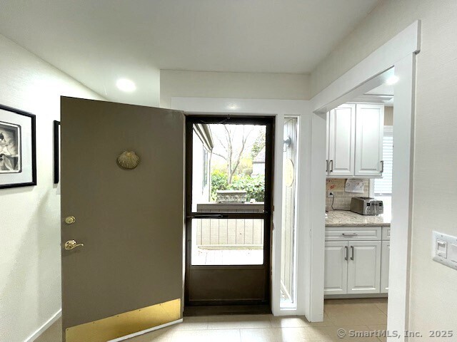 654 Osage Lane #B, Stratford, Connecticut image 4