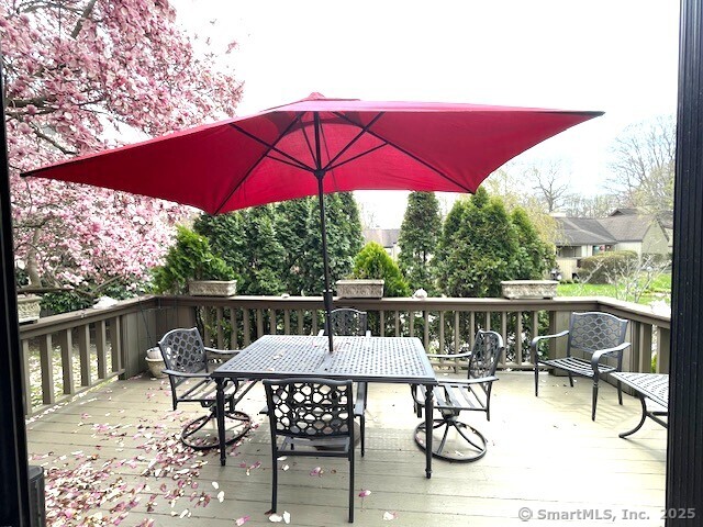 654 Osage Lane #B, Stratford, Connecticut image 24