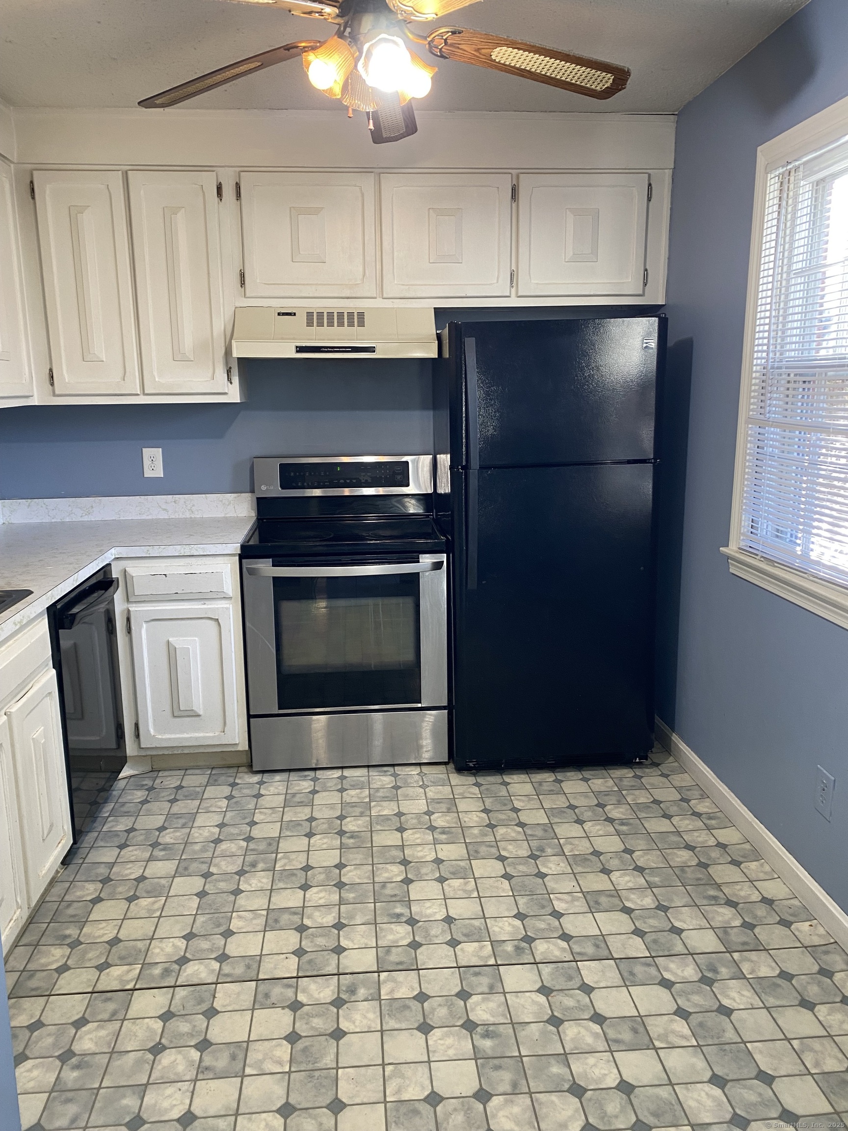 4 Georgetown Drive #A, Enfield, Connecticut image 2
