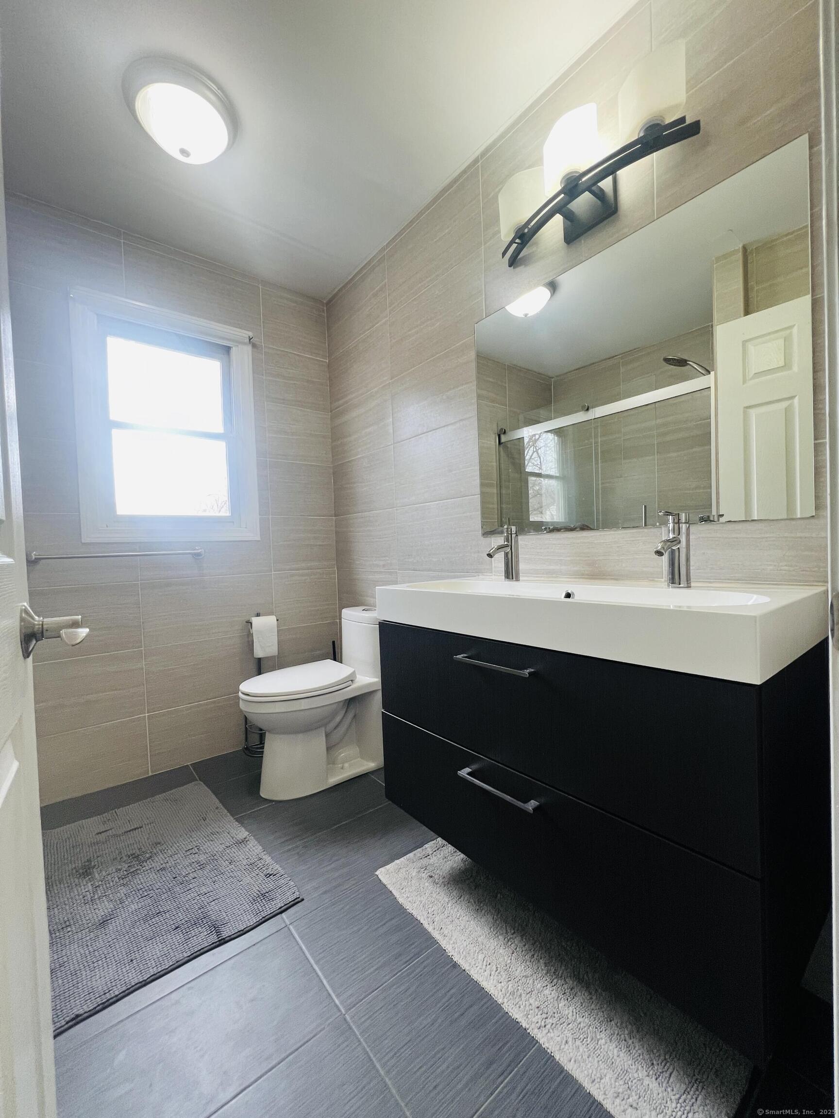 7 Stonegate Lane, Shelton, Connecticut image 19