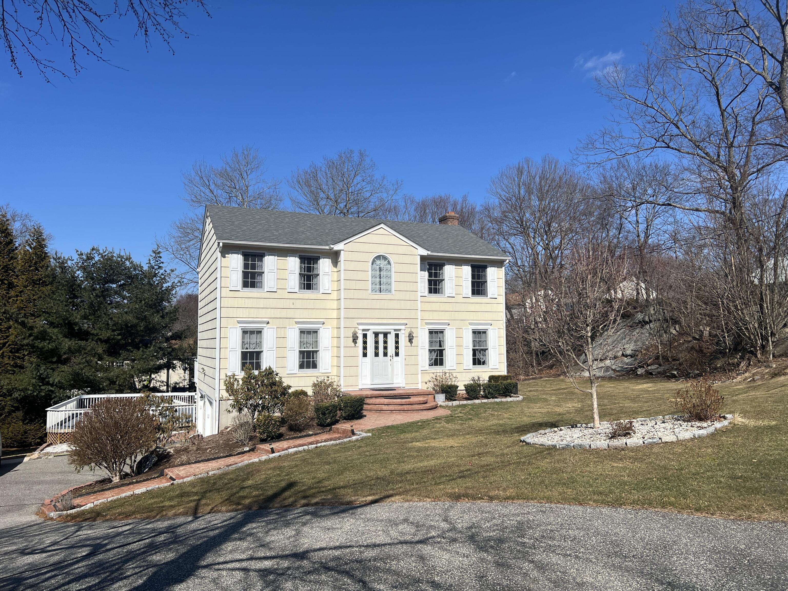 7 Stonegate Lane, Shelton, Connecticut image 1