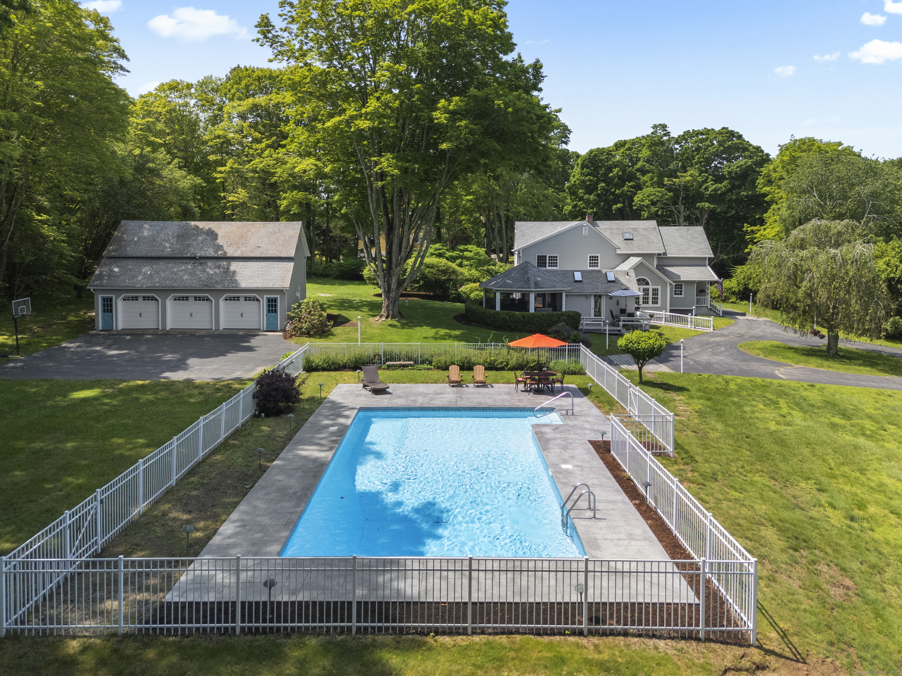 4 Johnny Cake Hill Road