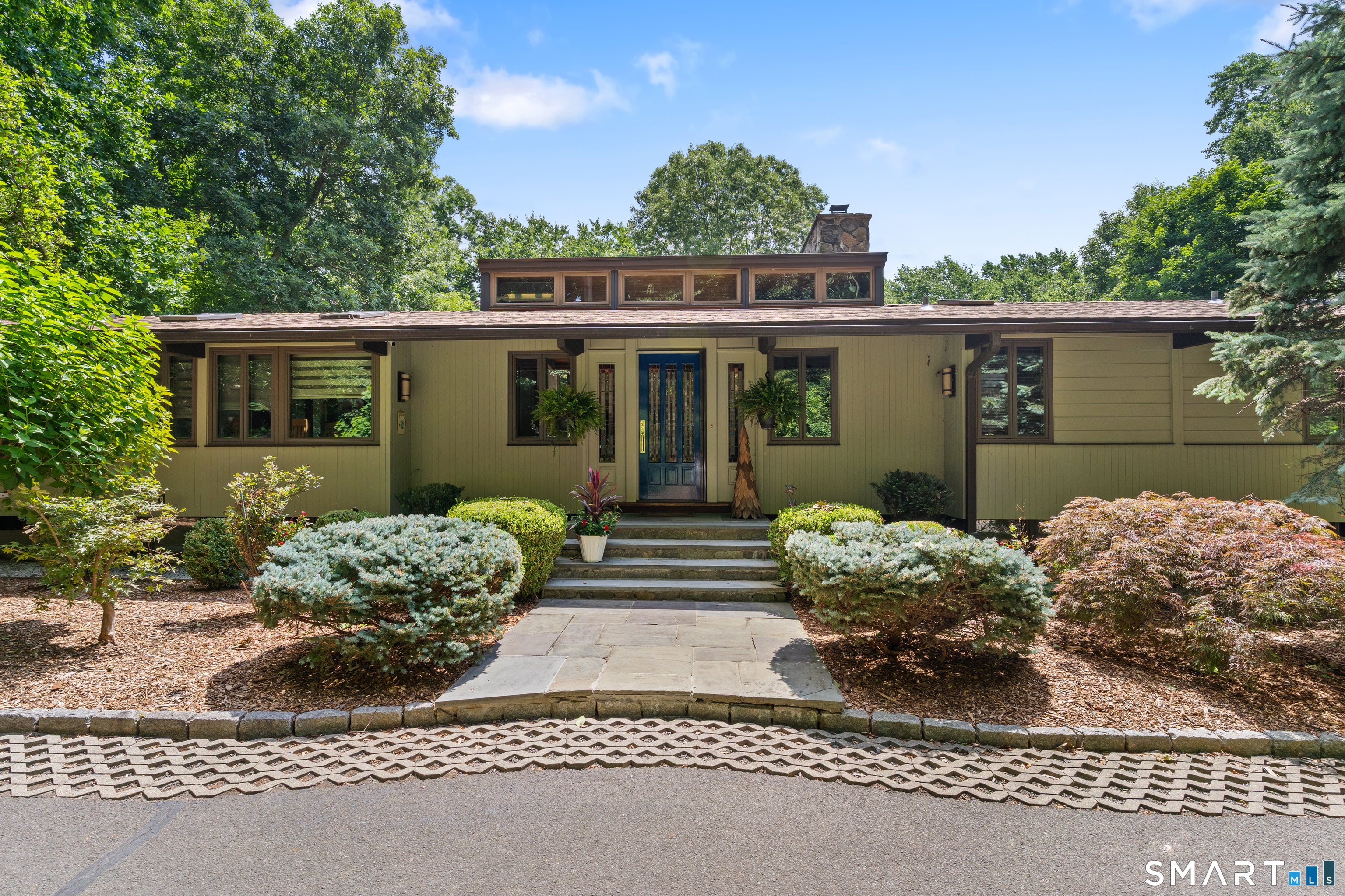 132 Signal Hill Road