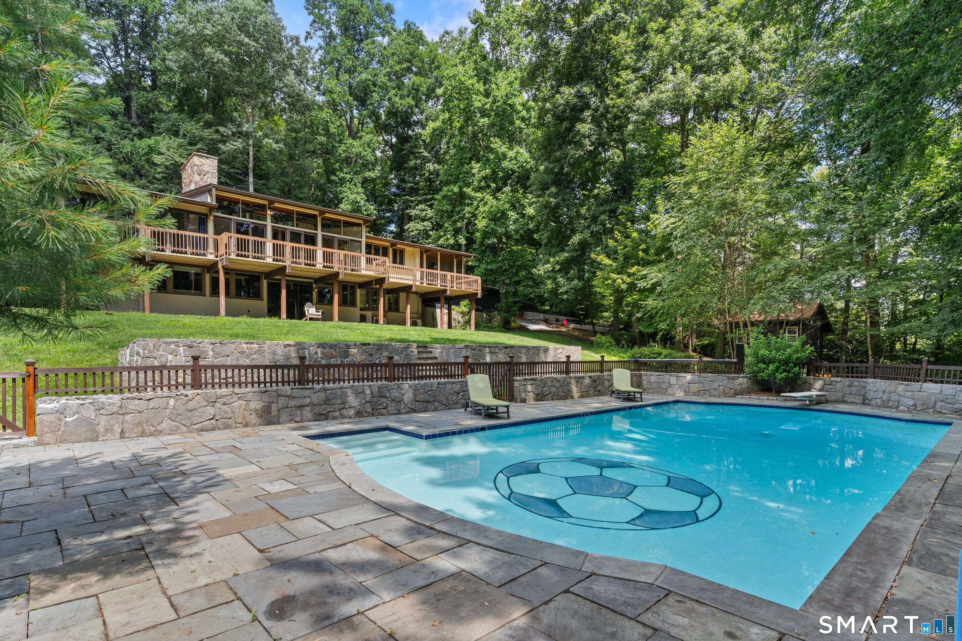 132 Signal Hill Road