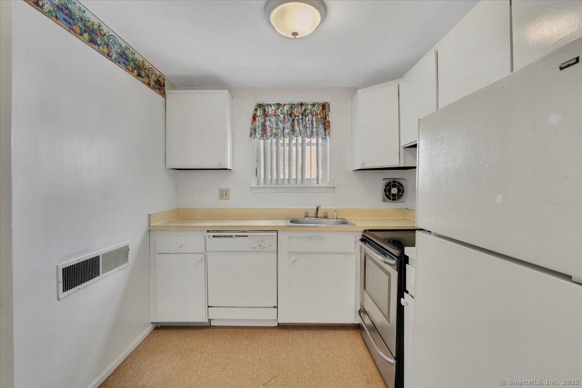 53 Wolcott Hill Road #APT A15, Wethersfield, Connecticut image 7