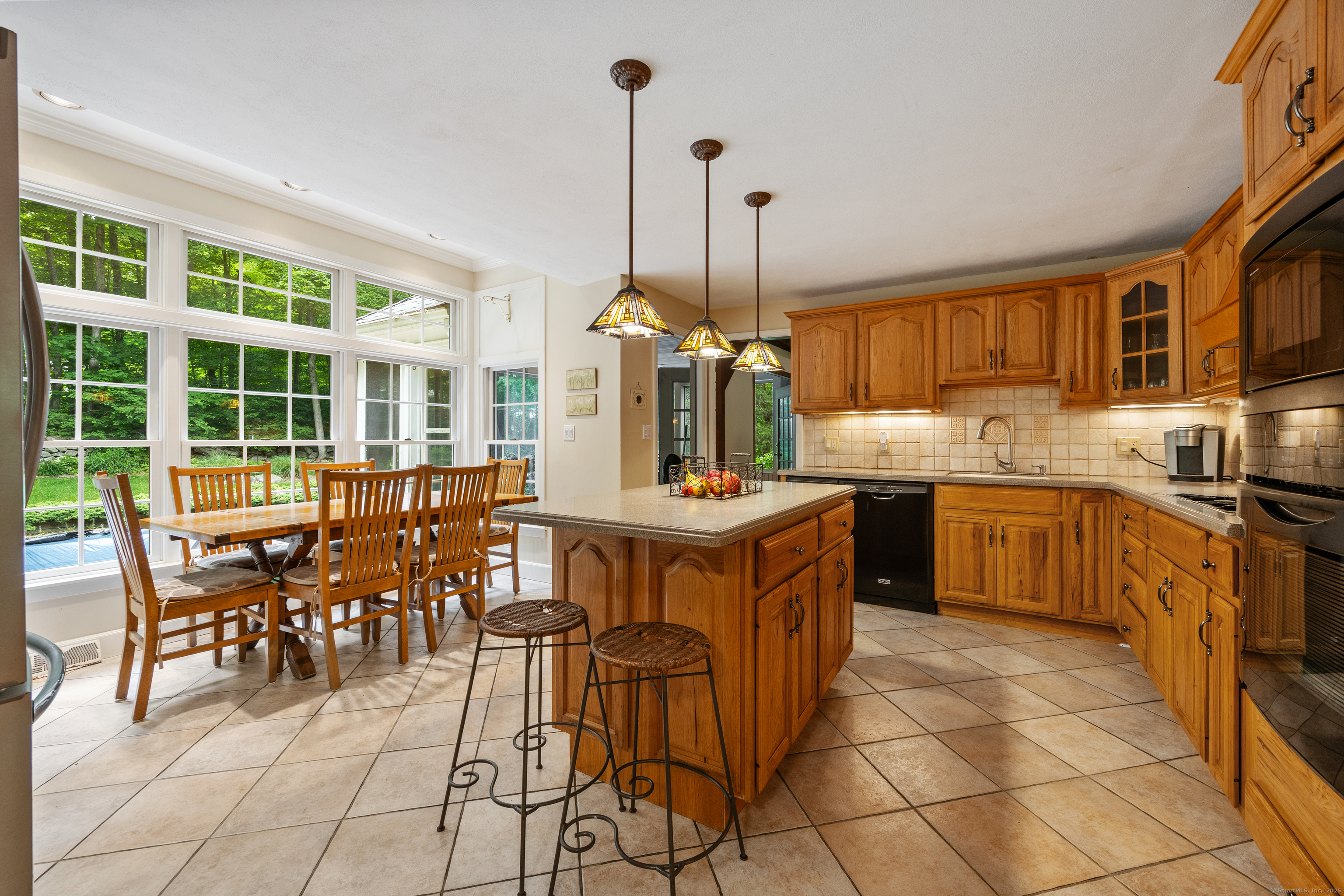 50 Stonehedge Lane, Guilford, Connecticut image 8