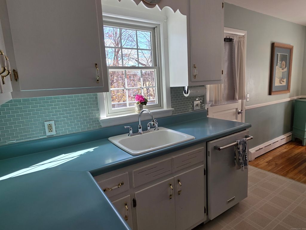 Photo of 64 Woodrow Avenue, Norwich, CT 06360 (MLS # 24141810)