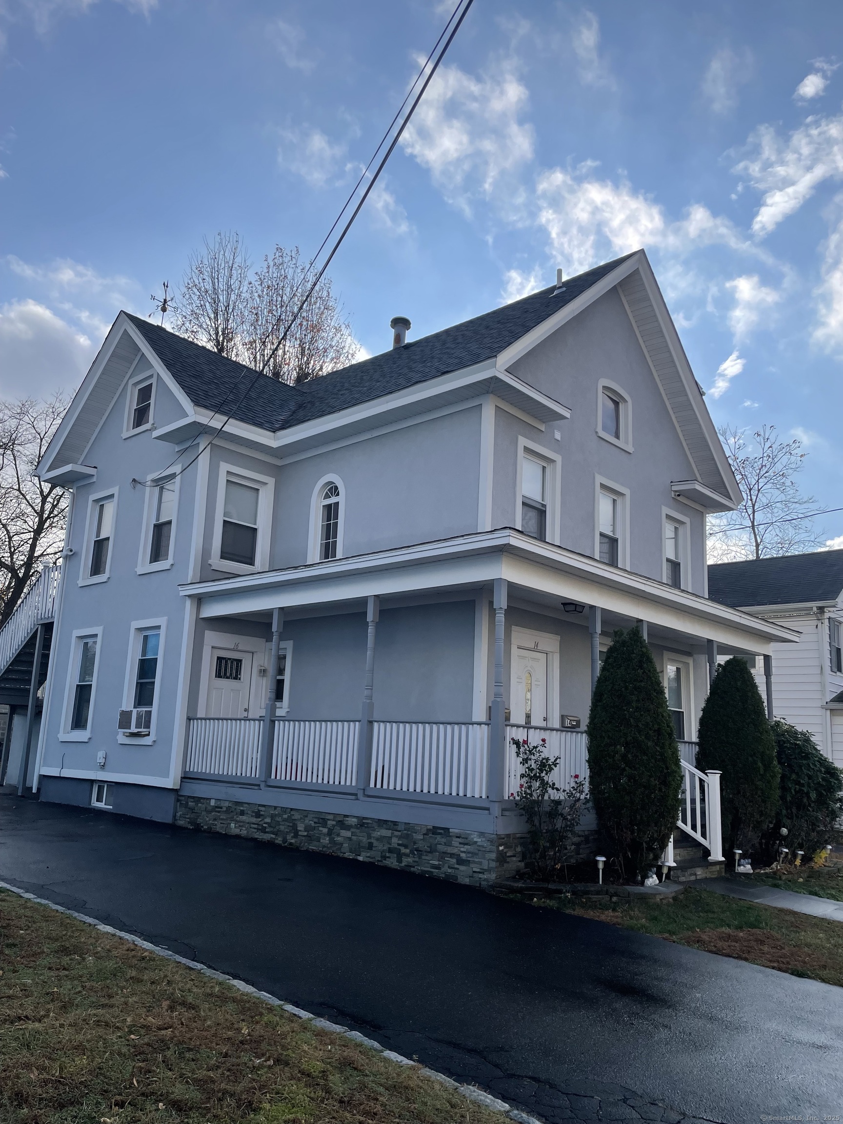 Wharton Street, West Haven, Connecticut - 4 Bedrooms  
2 Bathrooms  
10 Rooms - 