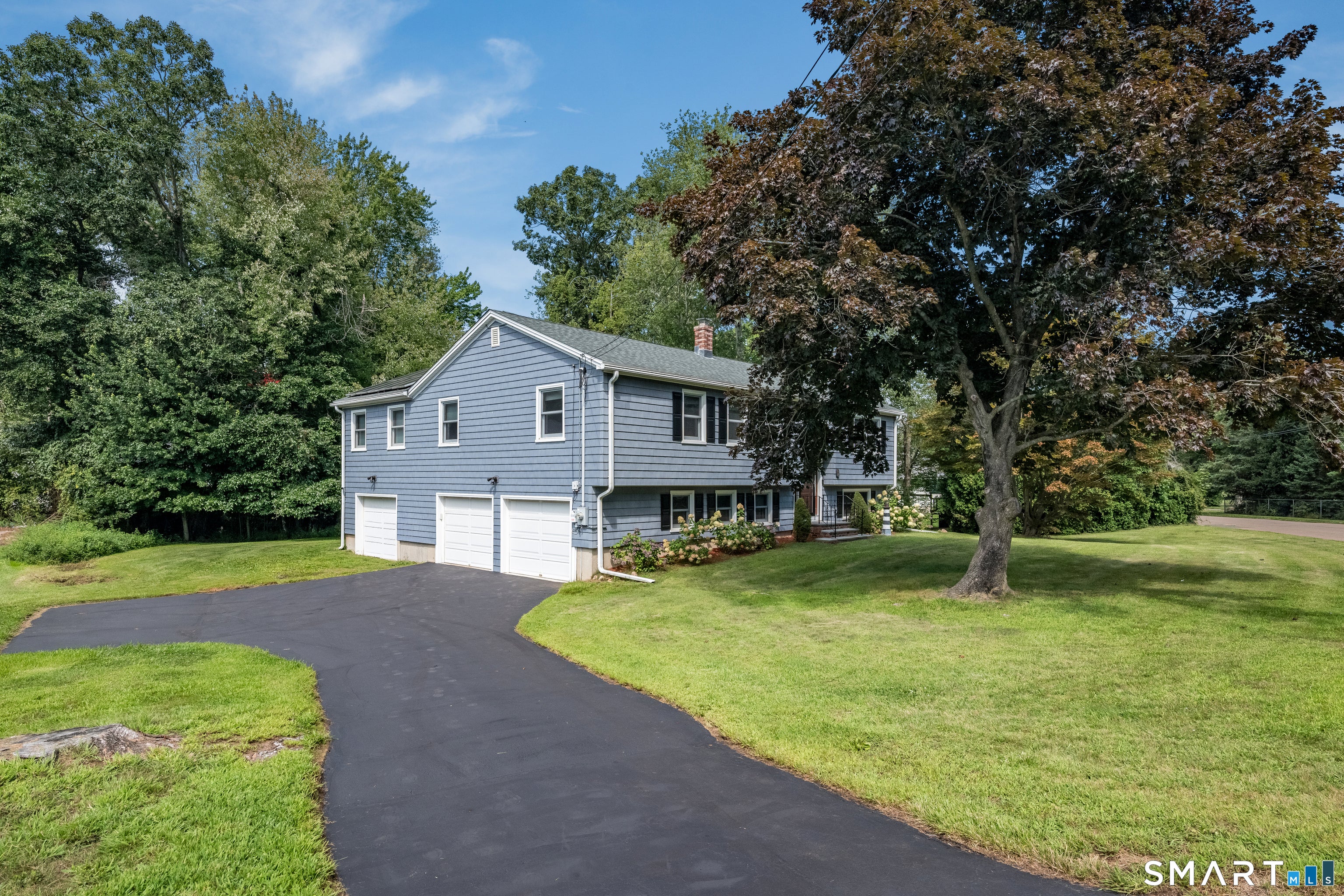 11 Woodside Drive