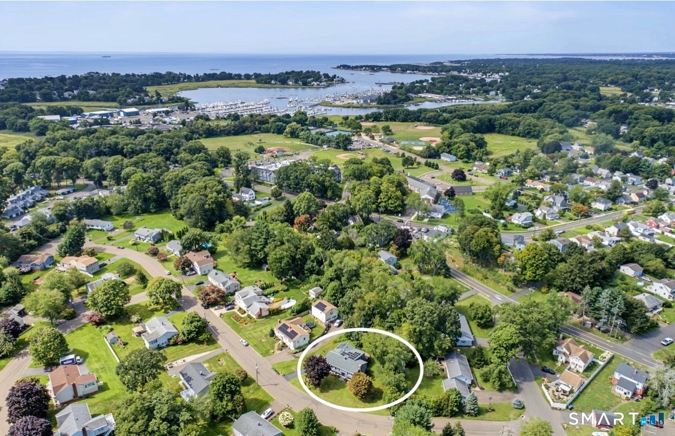 11 Woodside Drive