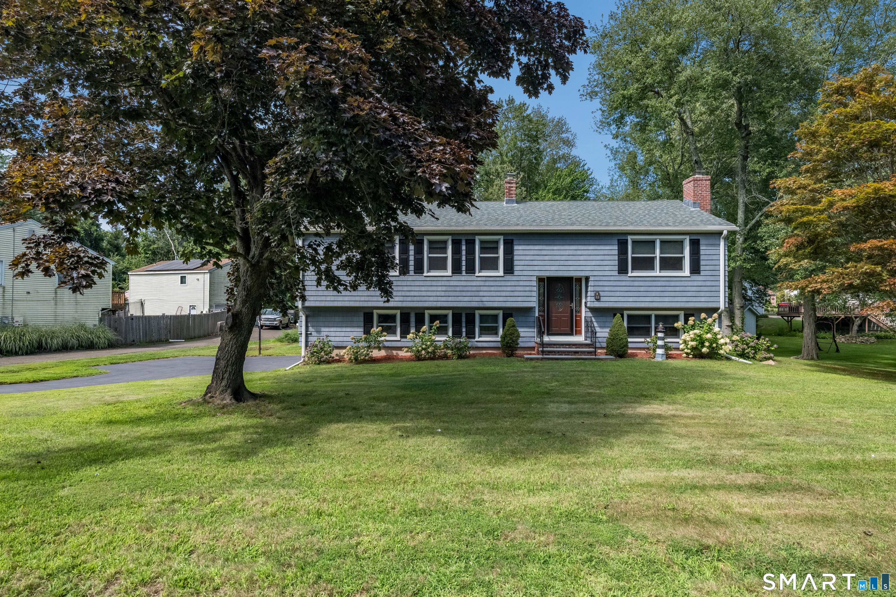11 Woodside Drive