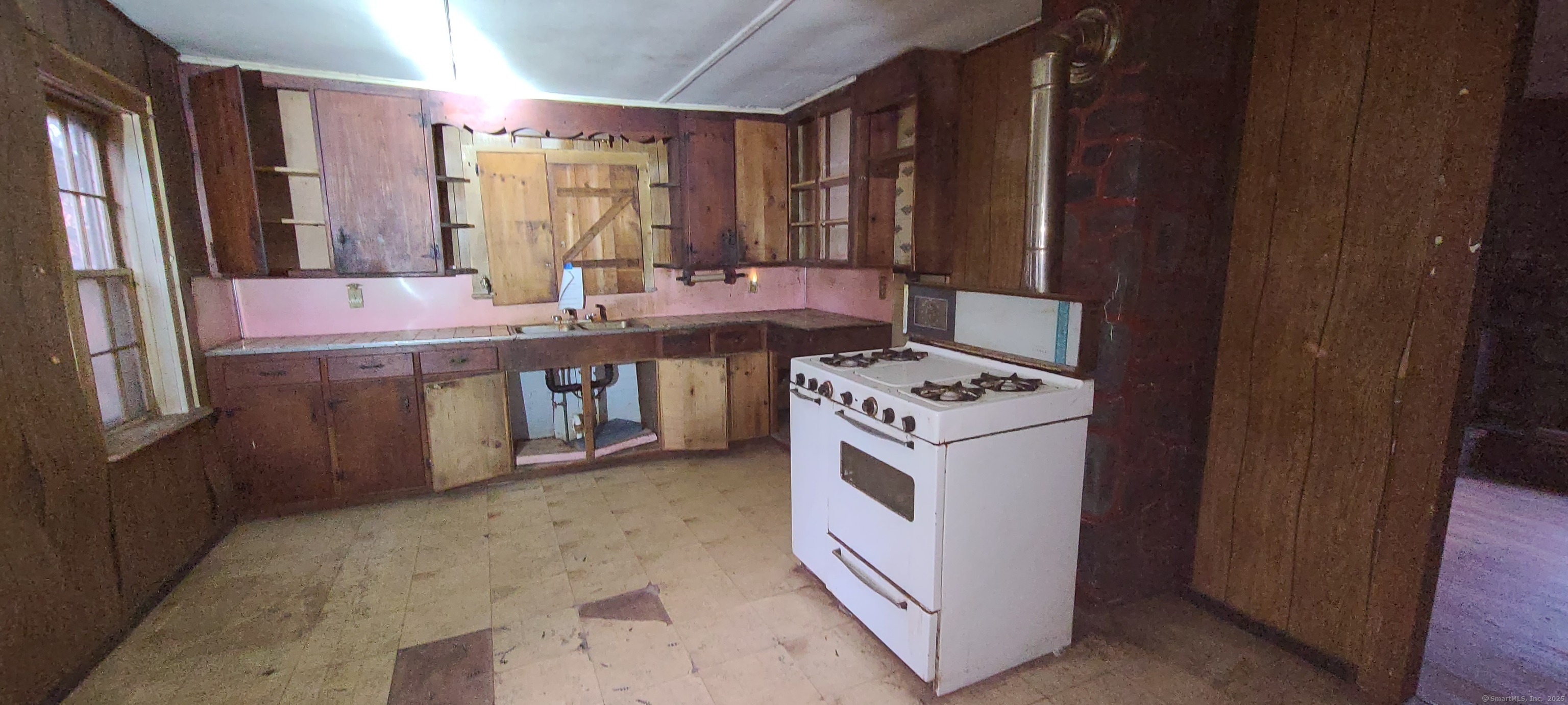 16 Loehr Road, Tolland, Connecticut image 5