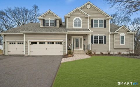 379 Briarwood Drive Manchester CT 06040