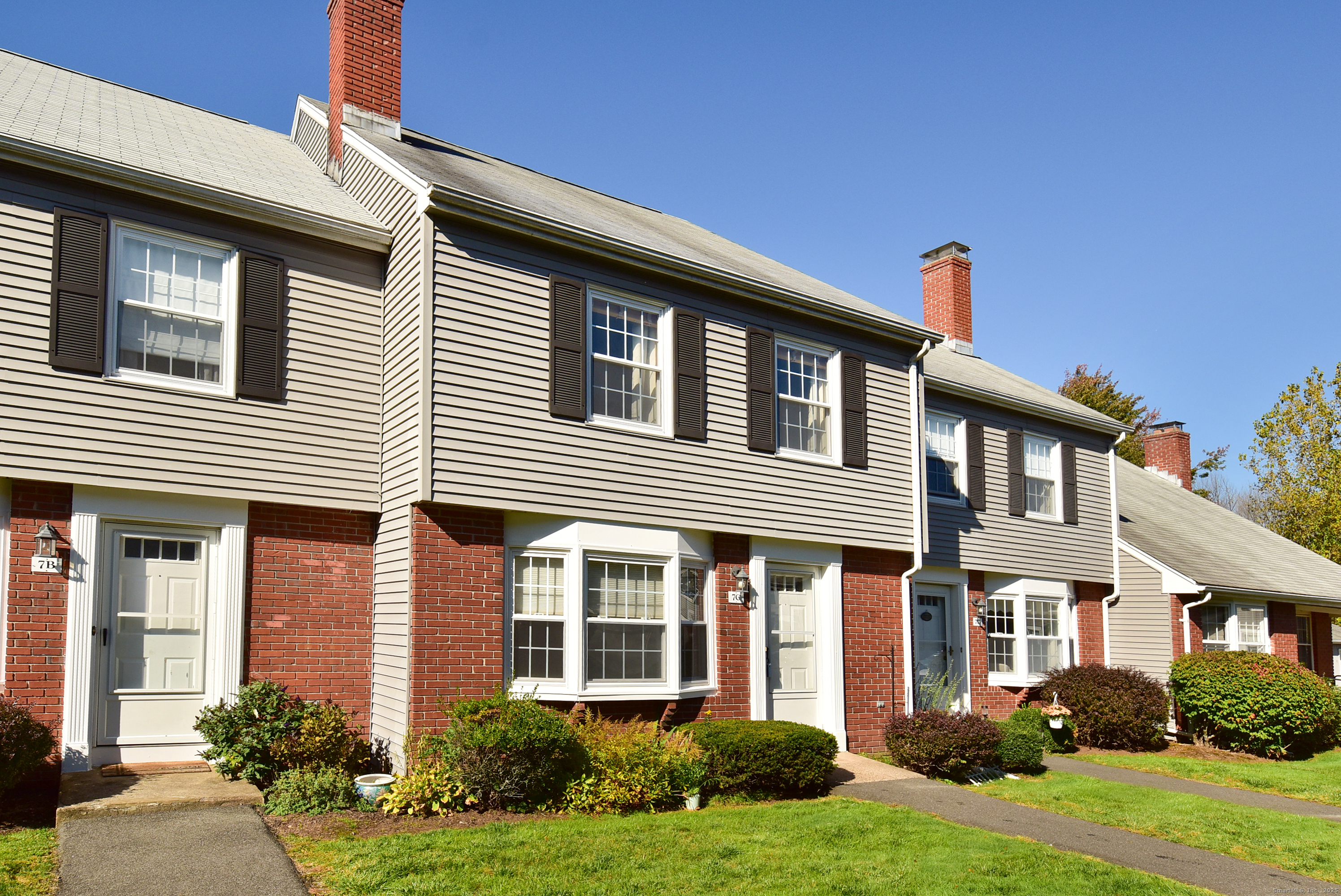 7 Barrington Drive APT C