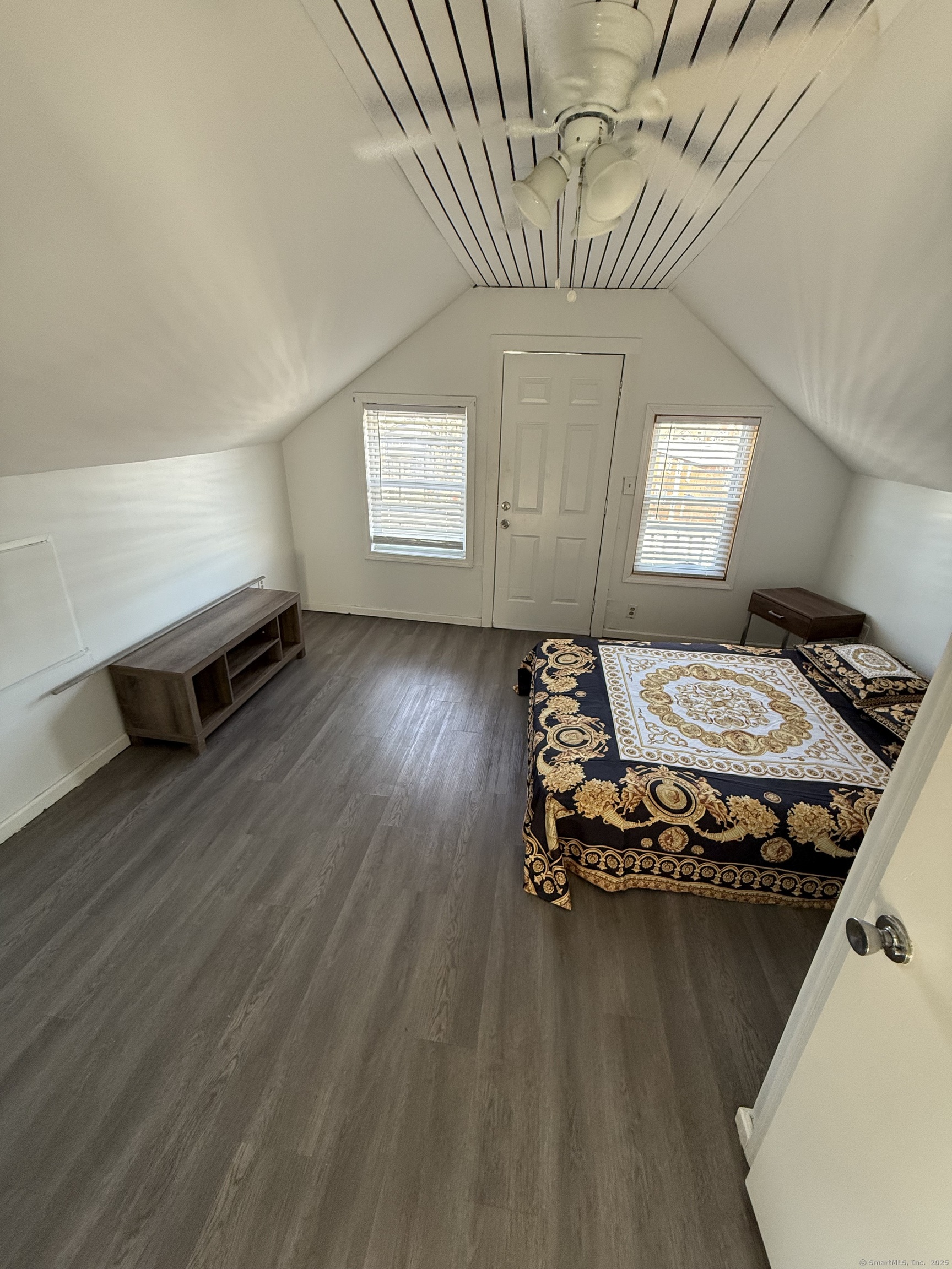 Rental Property at Wheeler Avenue, Bridgeport, Connecticut - Bedrooms: 1 
Bathrooms: 1 
Rooms: 4  - $1,645 MO.