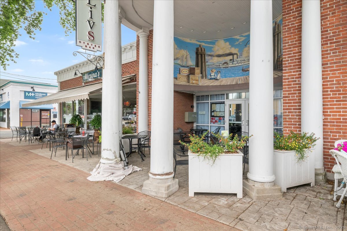 162 Main Street
