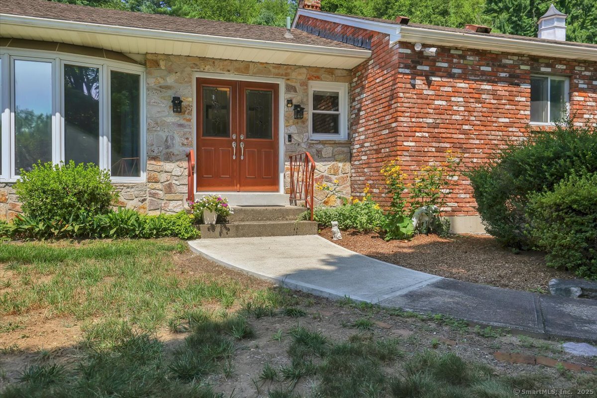 1255 Waterbury Road