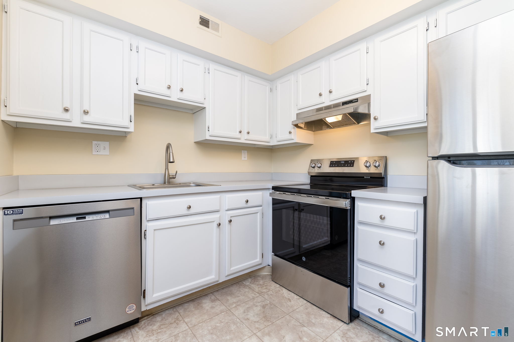 83 Candlewood Drive 83