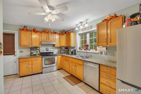 Tiny photo for 17 Beacon Street, Manchester, CT 06042 (MLS # 24213350)