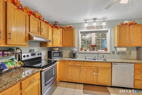 Tiny photo for 17 Beacon Street, Manchester, CT 06042 (MLS # 24213350)