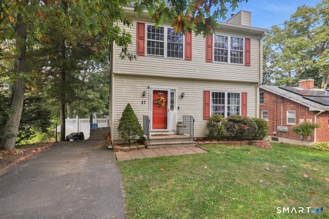 Photo of 17 Beacon Street, Manchester, CT 06042 (MLS # 24213350)