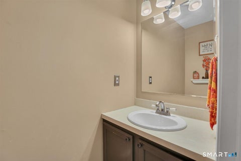 Tiny photo for 17 Beacon Street, Manchester, CT 06042 (MLS # 24213350)