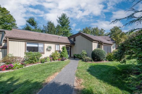 977 Heritage Village B Southbury CT 06488