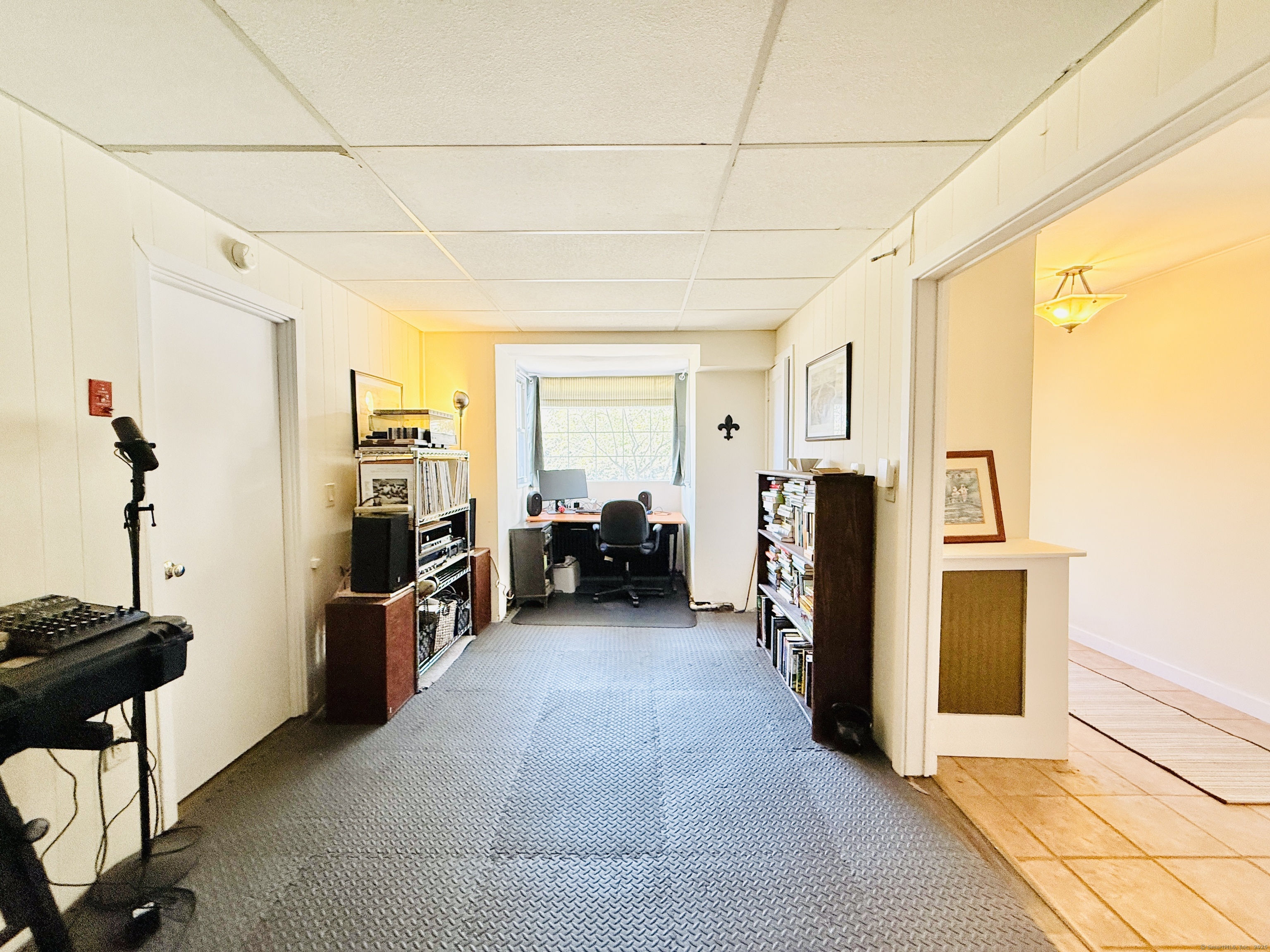 18 Deacon Hill Road, Stamford, Connecticut image 4
