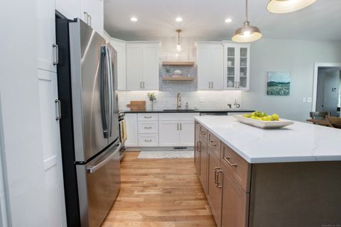 Tiny photo for 49 Applegate Lane #49, Canton, CT 06019 (MLS # 24119229)