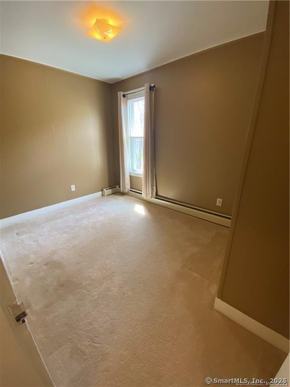 Cromwell, Connecticut 06416, United States, 2 Bedrooms Bedrooms, ,1 BathroomBathrooms,Residential,Active,167316