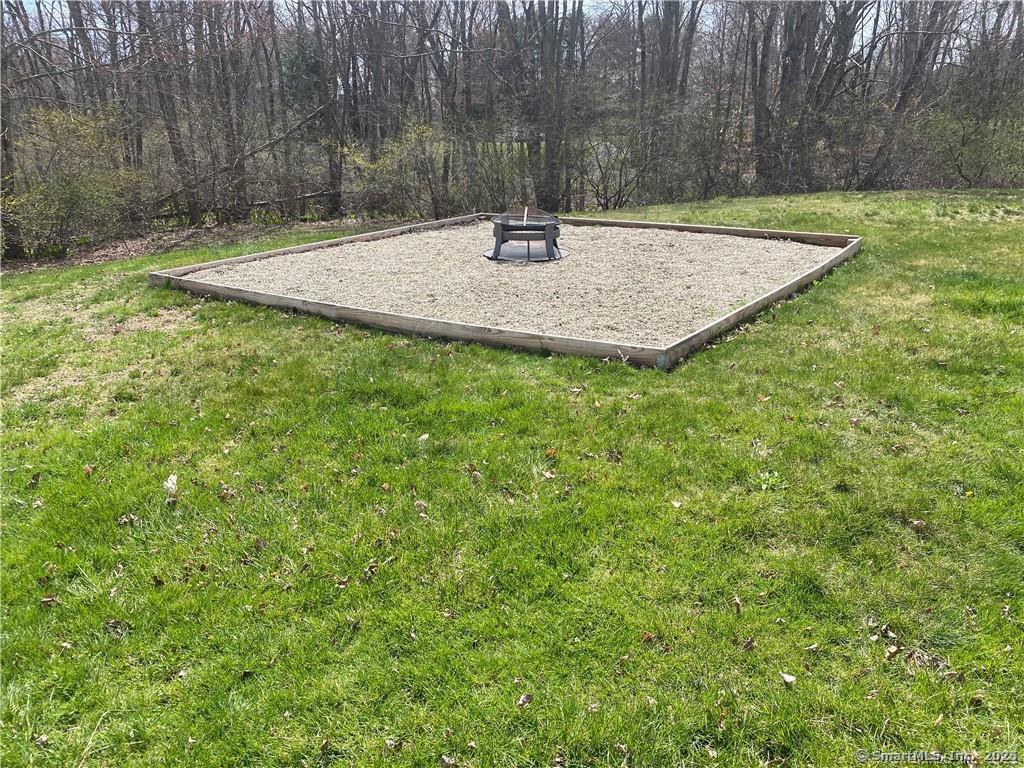 Cromwell, Connecticut 06416, United States, 2 Bedrooms Bedrooms, ,1 BathroomBathrooms,Residential,Active,167316