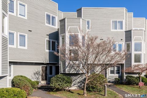 Photo of 1414 Whitney Avenue #D2, Hamden, CT 06517 (MLS # 24163040)