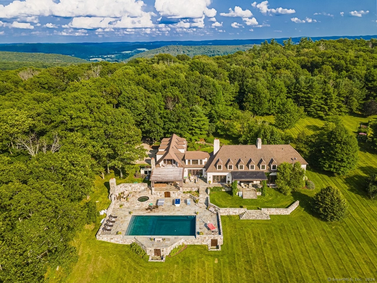 26 Mountain Farm Road, Millerton, New York image 1