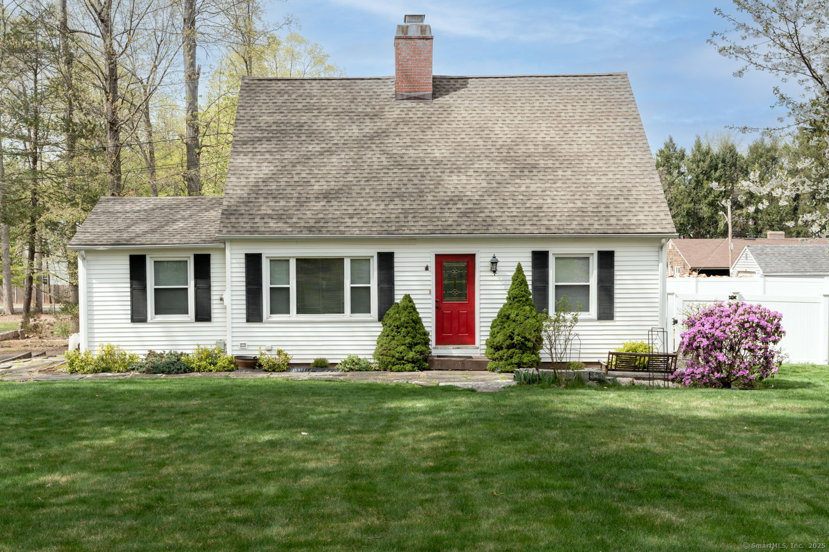 Property for Sale at Lincoln Street, Berlin, Connecticut - Bedrooms: 4 
Bathrooms: 2 
Rooms: 6  - $399,000