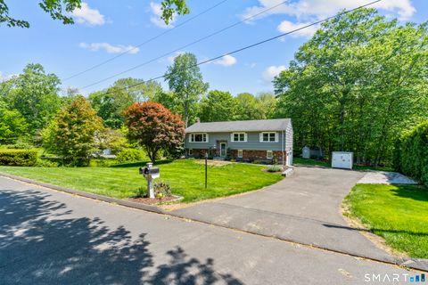 Homes For Sale - 148 Osborn Lane<br/> Monroe, CT 06468