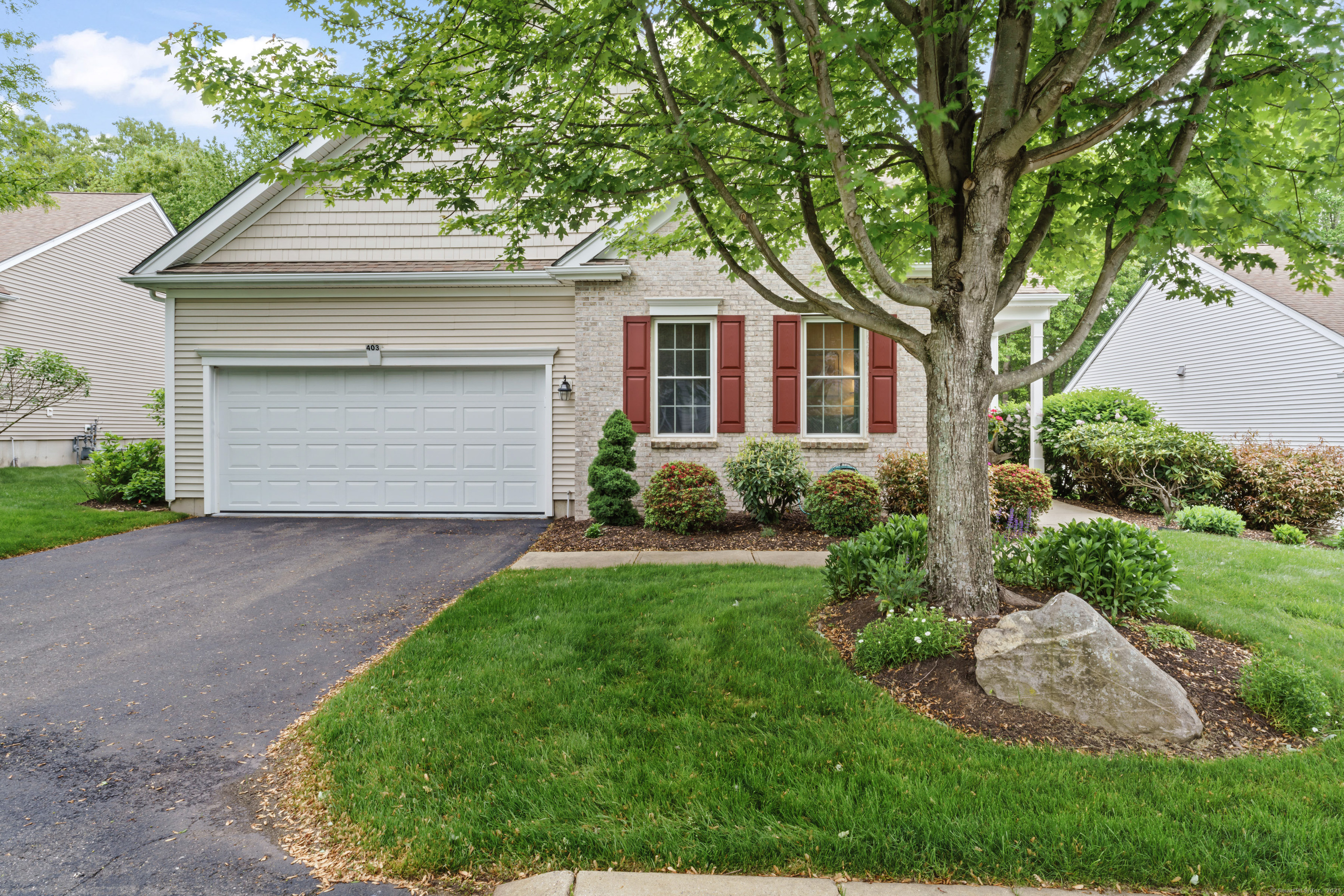 403 Mulligan Drive #403, Oxford, Connecticut image 1