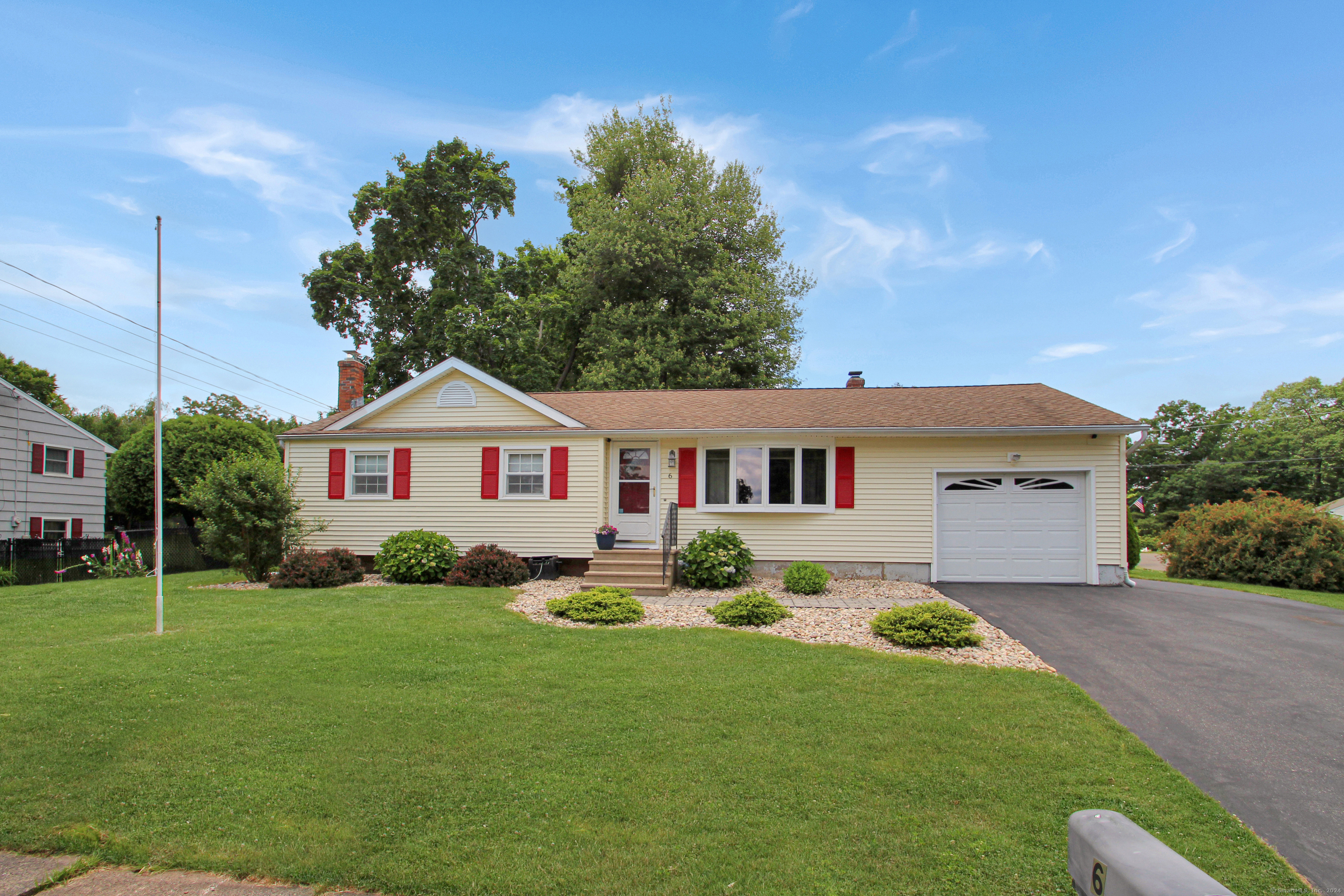 Photo 1 of 6 Rosewood Drive, Plainville, Connecticut, $299,900, Web #: 24025614