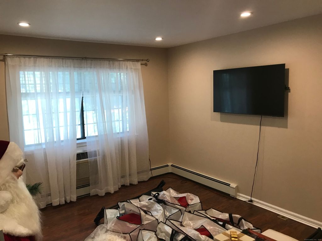 Photo of 125 Warner Hill Road #61, Stratford, CT 06614 (MLS # 24135782)