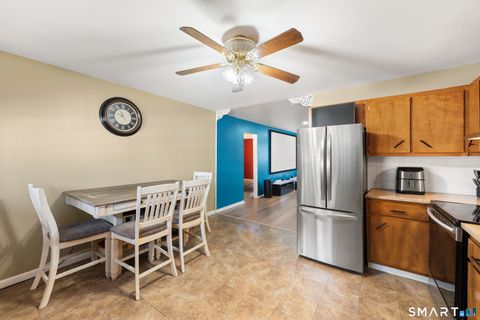 Tiny photo for 125 Lawn Avenue #B6, Stamford, CT 06902 (MLS # 24154053)