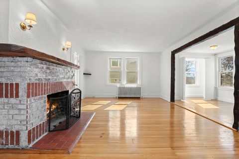 Photo of 18 Claremont Street, Stamford, CT 06902 (MLS # 24135738)