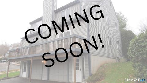 Photo of 16 Woodland Ridge #16, Meriden, CT 06450 (MLS # 24152064)