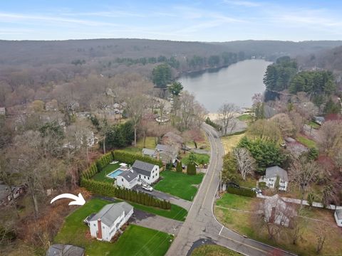 98 W Lake Road, Trumbull, CT 06611 - #: 24085281